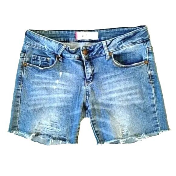 ARDENE JEAN SHORTS SIZE 7 SKINNY FIT - Picture 1 of 2